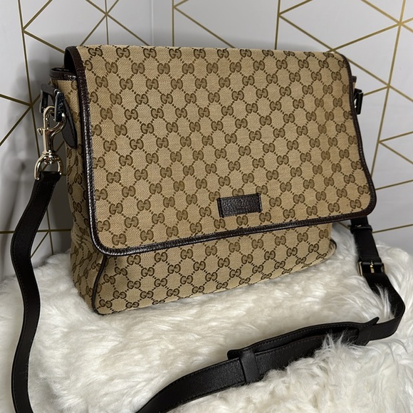 💯Authentic Gucci Canvas Messenger Bag🍀 - Picture 15 of 17
